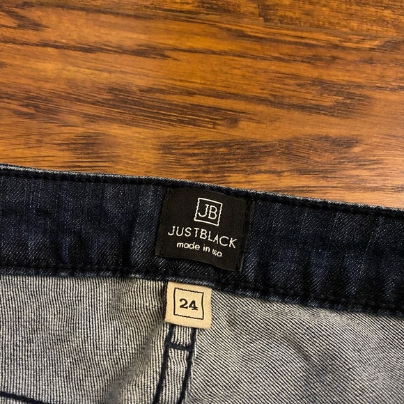 Womens/juniors Jeans from (JustBlack) WITH TAGS!!!! - Picture 4 of 5